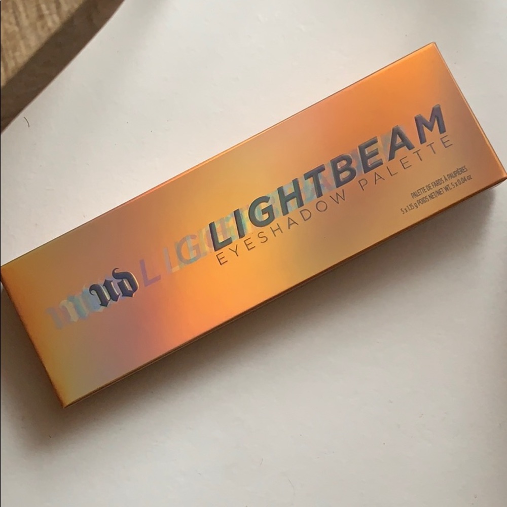 Urban Decay eyeshadow palette
